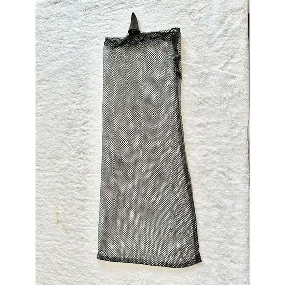 Black Mesh Bag with draw string close - Picture 1 of 6